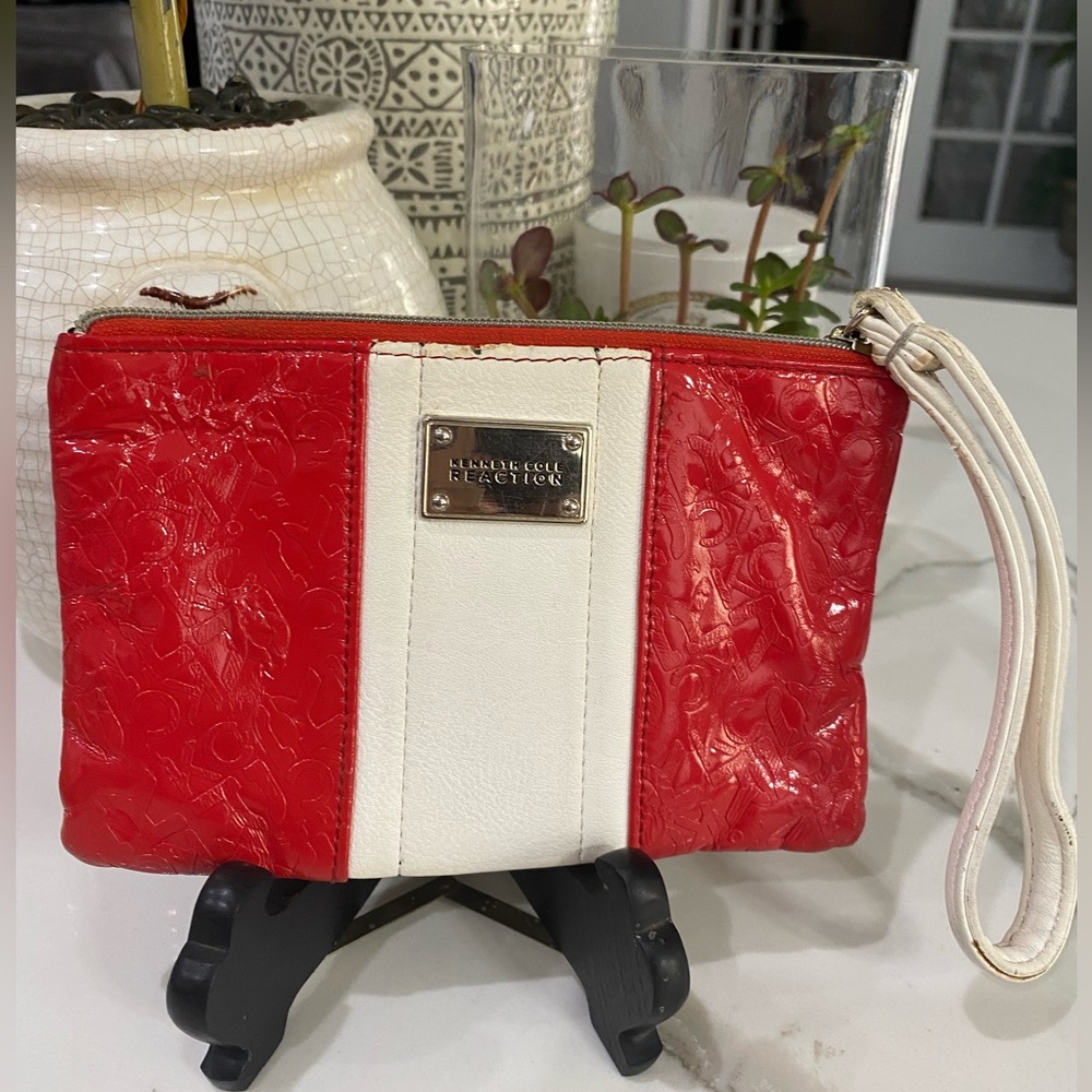 Kenneth Cole Reaction wristlet bag 6w4T